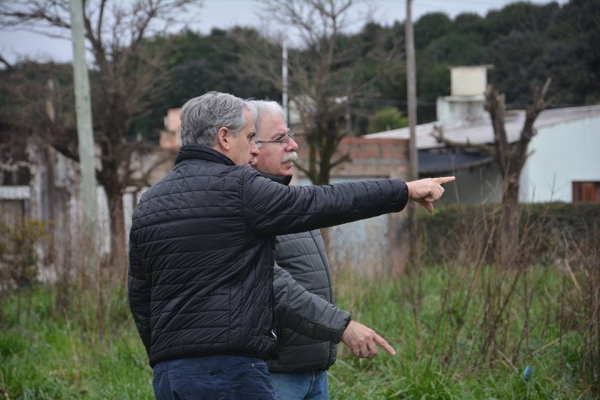 JAVIER GASTÓN: “ELABORAREMOS DE FORMA GRATUITA LOS PLANOS DE OBRA PARA LAS FAMILIAS MÁS NECESITADAS”