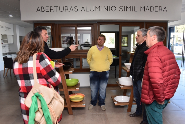 JAVIER GASTÓN: “ESTAR CERCA DE LOS EMPRESARIOS Y COMERCIANTES LOCALES, NOS PERMITE CONOCER SU SITUACIÓN Y SUMARLOS A TRABAJAR EN CONJUNTO PARA BENEFICIO DE NUESTROS VECINOS”