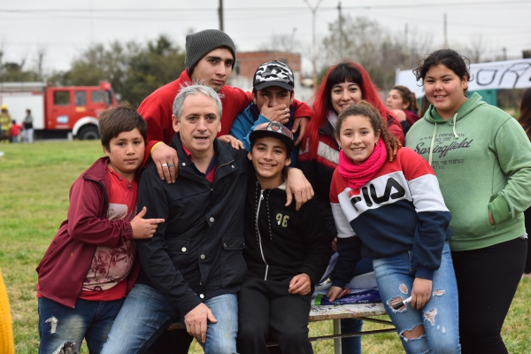 CON LA PRESENCIA DEL INTENDENTE JAVIER GASTÓN, SE REALIZÓ LA FIESTA POPULAR “FUEGO” EN EL BARRIO 30 DE MAYO