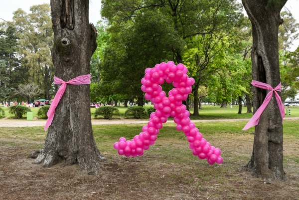  Enriquecedora jornada comunitaria de concientización sobre cáncer de mama