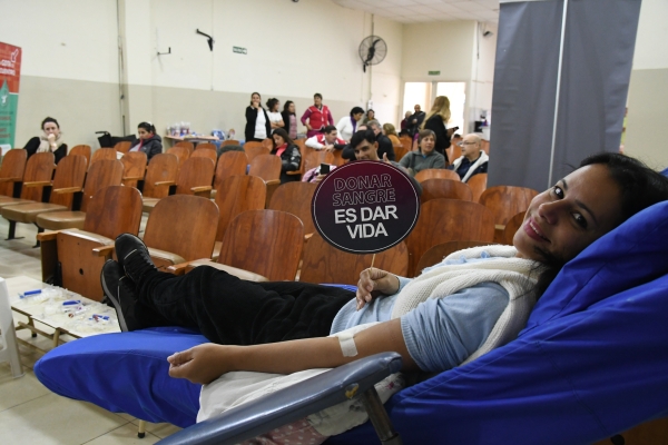 UN SÓLO DONANTE DE SANGRE PUEDE SALVAR VIDAS Y MEJORAR LA CALIDAD DE VIDA DE MUCHAS PERSONAS