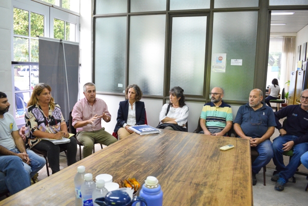 REUNIÓN CON INTEGRANTES DE LA CÁMARA DE COMERCIO PARA DIALOGAR SOBRE USO DEL ESPACIO PÚBLICO 