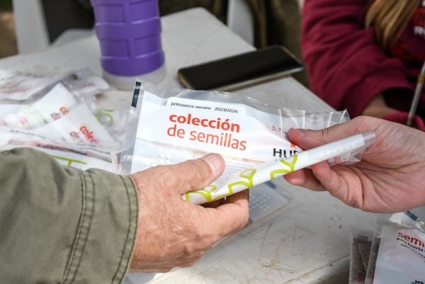 CONTINÚA LA ENTREGA DE SEMILLAS PARA LA TEMPORADA OTOÑO-INVIERNO