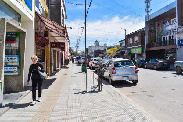 LA CAÍDA EN LAS VENTAS MINORISTAS AFECTA A LA ECONOMÍA LOCAL