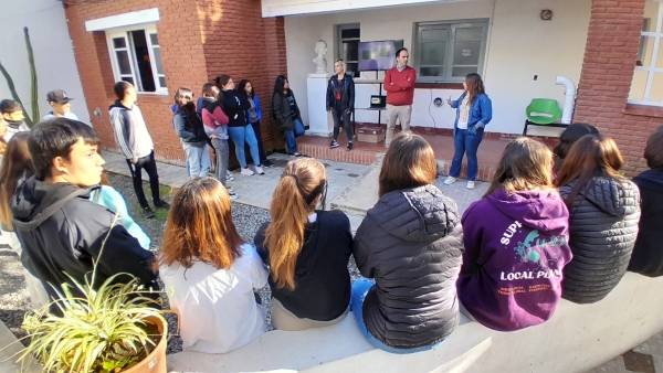 CONTINÚAN LAS VISITAS EDUCATIVAS AL CENTRO DE MONITOREO