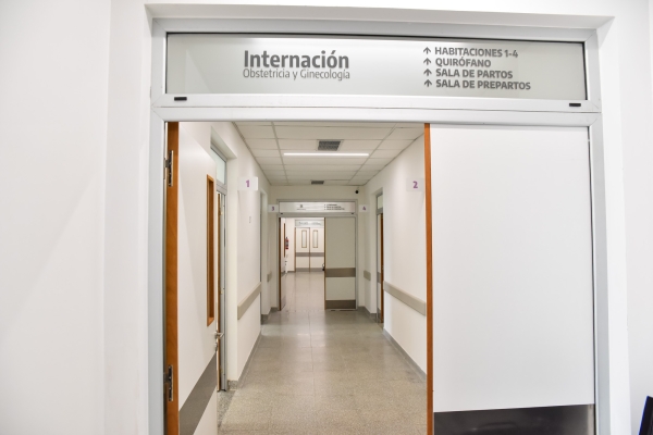 LA SALA DE PARTOS DEL HOSPITAL LLEVARÁ EL NOMBRE DE “IRMA LUJÁN QUESADA” 