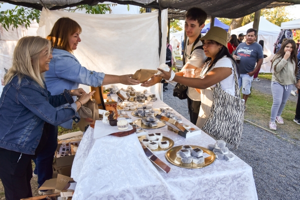 EN EL FERIADO DEL 1° DE MAYO FUNCIONARÁ LA FERIA DE ARTESANOS Y EMPRENDEDORES 