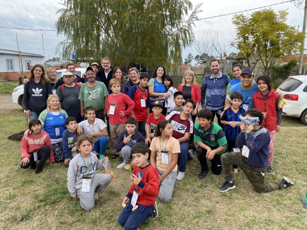 JORNADA DE RECREACIÓN Y DE SIEMBRA EN LA PLAZA DEL SANTO DEL BARRIO SAN CAYETANO