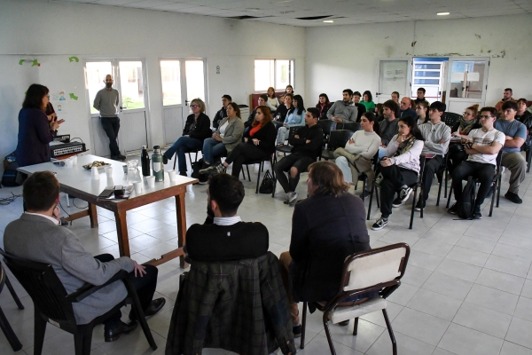 GRAN INTERÉS EN LAS NUEVAS CARRERAS EN EL CENTRO UNIVERSITARIO DE CHASCOMÚS