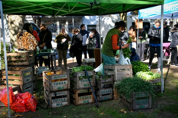 MERCADOS BONAERENSES: UNA NUEVA OPORTUNIDAD PARA ADQUIRIR PRODUCTOS FRESCOS Y DE CALIDAD 