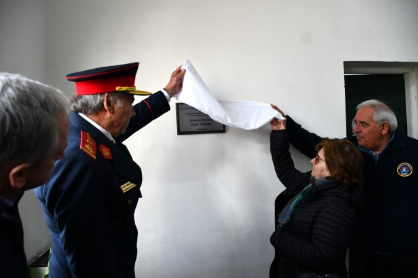 LA ESCUELA SECUNDARIA Nº 8 LLEVA EL NOMBRE DEL “BOMBERO VOLUNTARIO JOSÉ ALDABE”