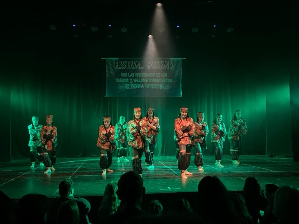 ABANICO DE ESTILOS, DANZA EN EL TEATRO BRAZZOLA