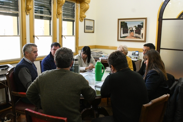 REUNIÓN DEL DEPARTAMENTO EJECUTIVO MUNICIPAL CON REPRESENTANTES SINDICALES 