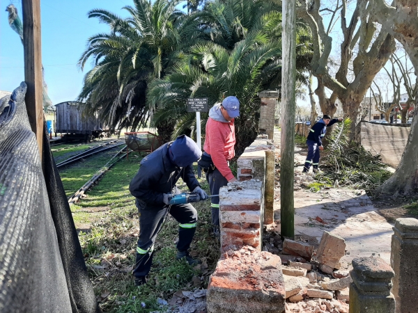  Desmantelamiento del muro de la Vieja Estación