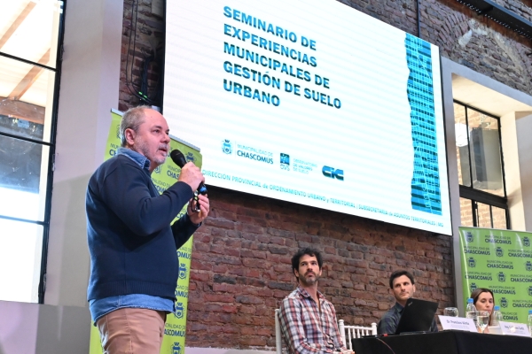Seminario de experiencias municipales de gestión de suelo urbano