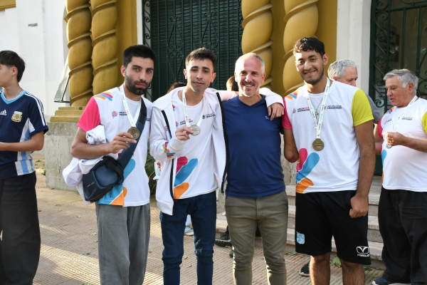 Javier Gastón recibió a medallistas de los Juegos Bonaerenses
