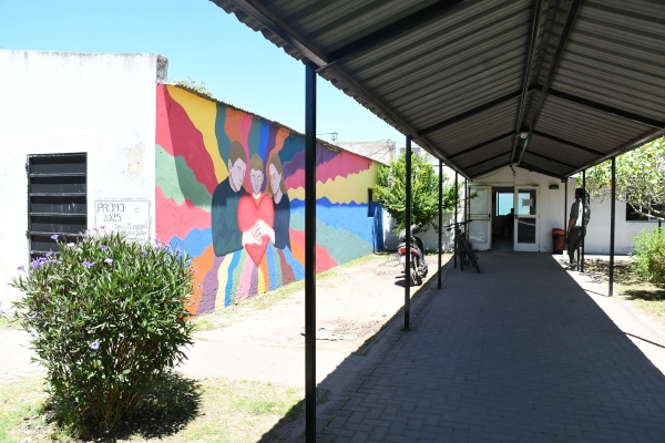  Un nuevo mural en el hospital municipal que refleja el amor y la esperanza
