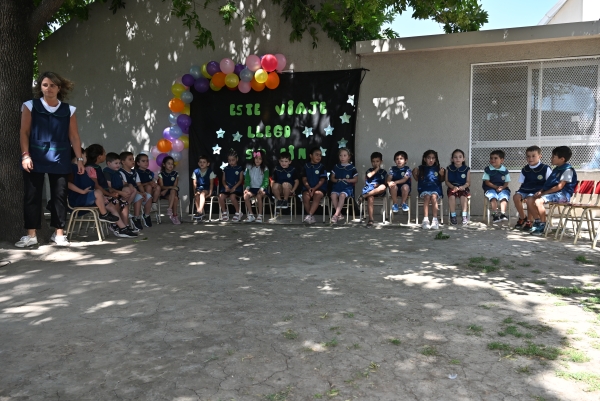 El intendente Gastón acompañó las jornadas de cierre del año en las escuelas