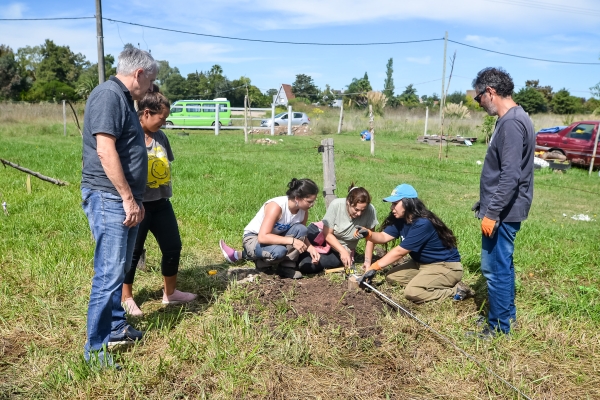  Voluntarios construyeron diez viviendas para familias chascomunenses