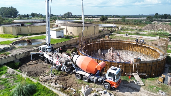 La nueva planta de tratamiento permitirá ampliar la red cloacal y mejorar el procesamiento de efluentes