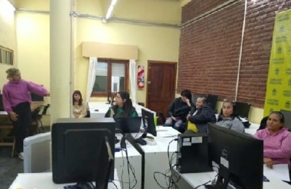  La Municipalidad acompaña a los estudiantes secundarios en su formación