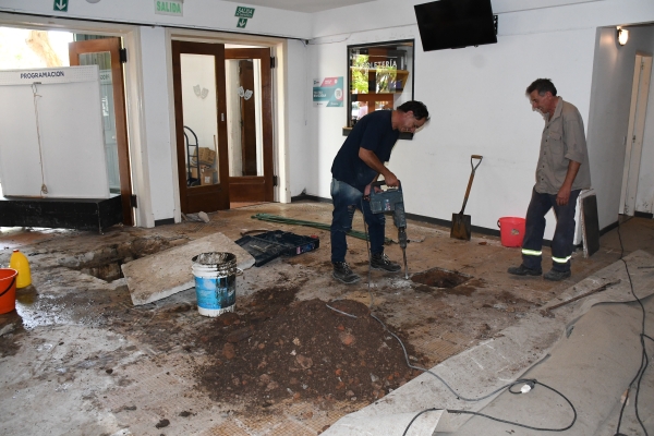 Comenzaron las obras del Plan Integral de Puesta en Valor del Teatro Municipal Brazzola