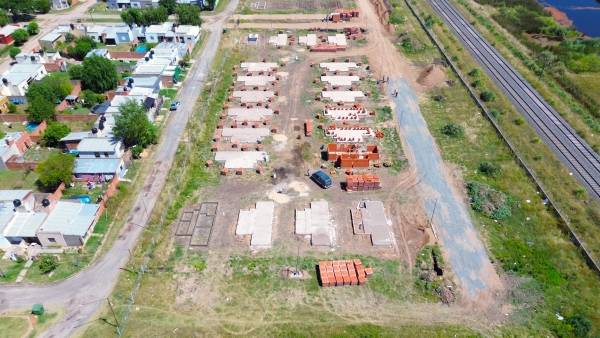 Avanza la construcción de viviendas en el barrio 30 de Mayo