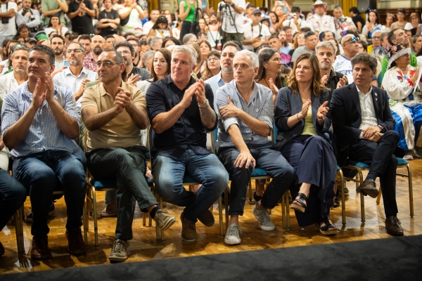 Reconocimiento provincial para la comparsa local Virá Virá