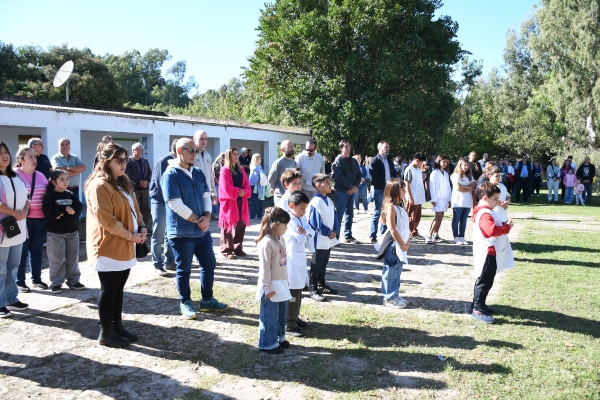 Inauguración de mural homenaje a los héroes de Malvinas en la Escuela Nº 21