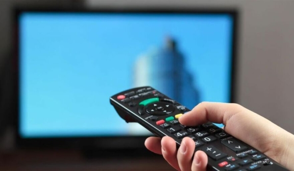 Aumentan las consultas de vecinos para gestionar la baja de servicios de televisión y telefonía