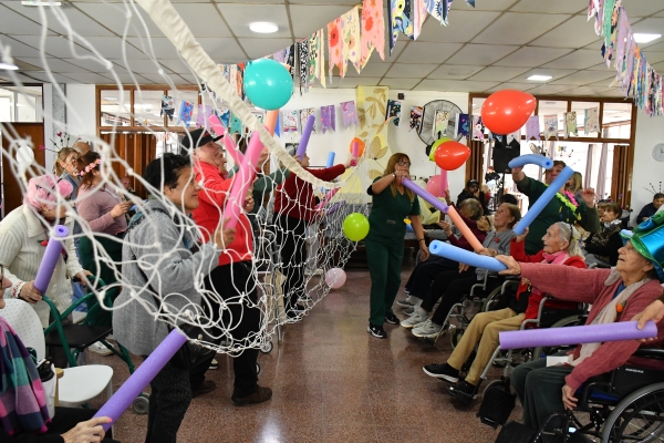 La primavera llegó con un gran festejo a la Residencia de Larga Estadía